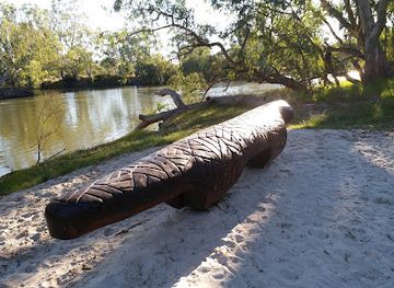 australia/south-west/landmark/yindyamarra-sculpture-walk