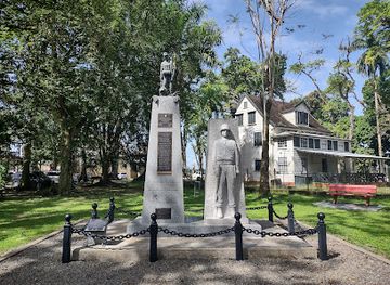 suriname/paramaribo/landmark/tris-monument