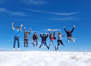 bolivia/uyuni/landmark/uyuni-tours