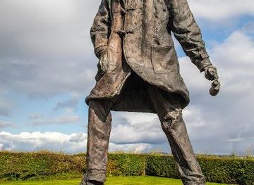 united-kingdom/glasgow/landmark/david-stirling-memorial