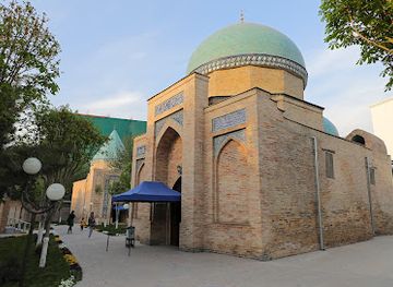 uzbekistan/tashkent/landmark/shayhantaur-memorial-complex
