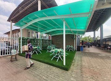 nigeria/enugu/landmark/miners-court