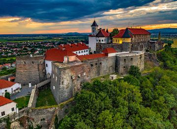 ukraine/mukachevo/landmark/palanok-castle