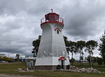 canada/northern-ontario/landmark/terrace-bay-lighthouse