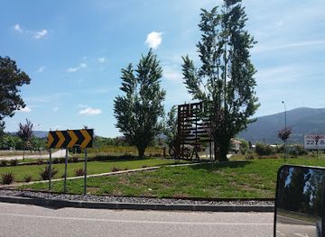 portugal/serra-da-lousa/landmark/monumento-de-homenagem-a-lousa