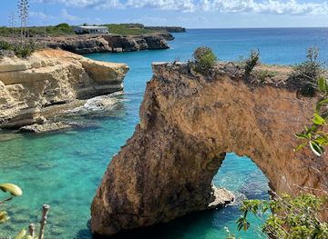 anguilla/the-valley/landmark/anguilla-arch