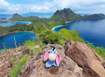 Paket Wisata Labuan Bajo - Sunrise Indonesia