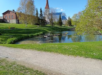 estonia/rakvere/landmark/rakvere-kalmistu