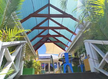 antigua-and-barbuda/dickenson-bay/landmark/dawne-s-soleil-kafe