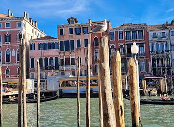 italy/venice/landmark/venice-walking-tour-another-venice