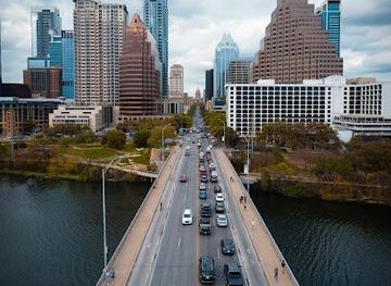 texas/austin/landmark/congress-avenue-bridge