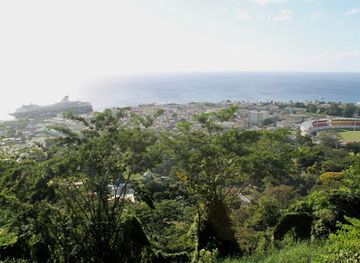 dominica/batibou-beach/landmark/titou-gorge