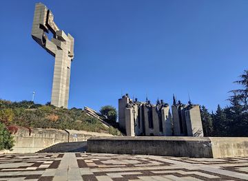 bulgaria/northeast-bulgaria/landmark/samara-flag-monument