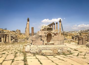 jordan/jerash/landmark/umayyad-residences