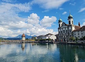 switzerland/lucerne/landmark/reussbrucke