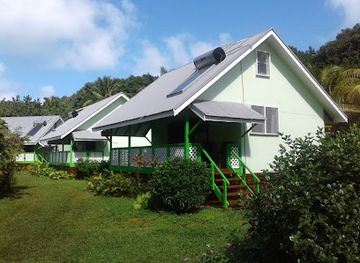 cook-islands/aitutaki/landmark/gina-s-garden-lodges