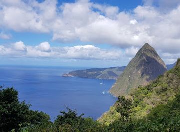 saint-lucia/jalousie-beach/landmark/gros-piton
