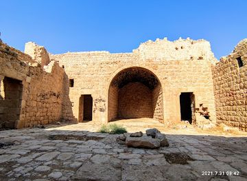 jordan/ras-al-naqb/landmark/qasr-dab-ah