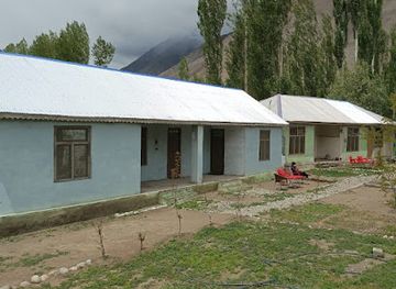 pakistan/phandar-valley/landmark/phander-view-hotel