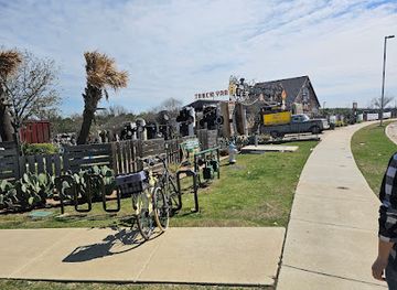 texas/plano/landmark/barney-smith-s-toilet-seat-art-museum