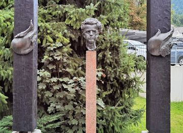 slovenia/kamnik/landmark/spomenik-francetu-balanticu