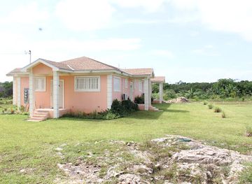 the-bahamas/exuma/landmark/fishtail-palms-exuma