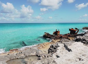 the-bahamas/bimini/landmark/bimini-island-tours