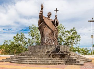 timor-leste/dili/landmark/statue-of-pope-john-paul-ii