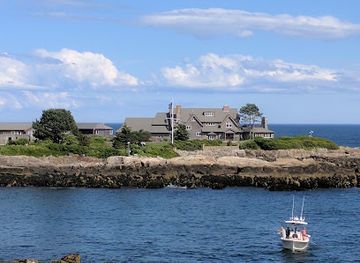 maine/kennebunkport/landmark/heaven-swamp-park