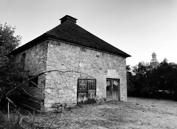 utah/cache-valley/landmark/logan-temple-barn