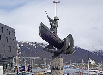 norway/tromso/tromsdalen/landmark/fangstmonument-arctic-hunter