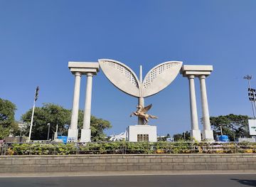 india/chennai/triplicane/landmark/dr-m-g-r-and-dr-j-jayalalitha-memorial