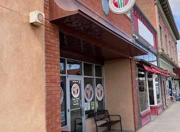 colorado/alamosa/landmark/lucky-bamboo