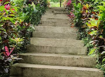 philippines/bicol-region/landmark/palogtoc-falls