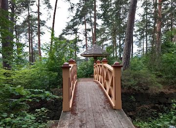 norway/oslo/landmark/paraplyen-pavilion-and-wooden-bridge-modern-rebuilt