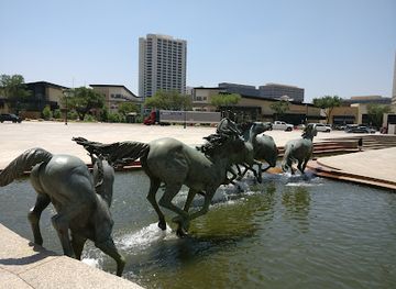 texas/irving/valley-ranch/landmark/the-mustangs-of-las-colinas-sculpture-and-museum-and-visitors-center