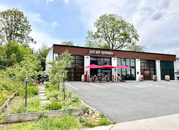 virginia/harrisonburg/landmark/sage-bird-ciderworks