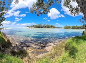 australia/jervis-bay/landmark/moona-moona-park