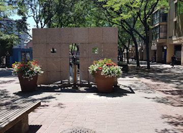 canada/toronto/landmark/site-of-toronto-s-first-well