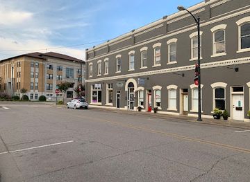 arkansas/russellville/landmark/smoky-row-tattoo