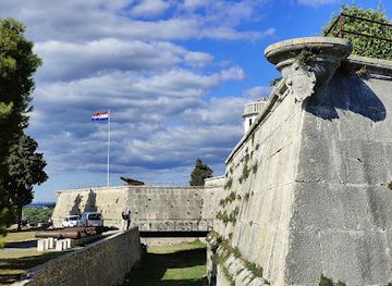 croatia/pula/landmark/pula-citadel