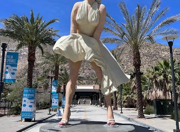 california/palm-desert/landmark/forever-marilyn