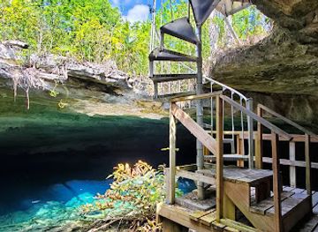 the-bahamas/grand-bahama/landmark/ben-s-cave