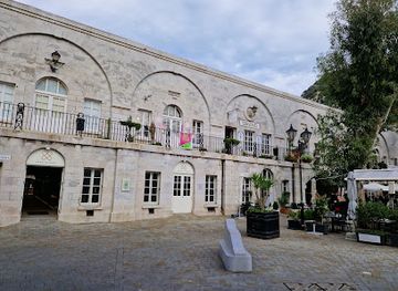 gibraltar/casemates-square/landmark/grand-casemates-barracks