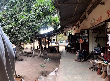 the-gambia/kombo-south/landmark/brikama-craft-market
