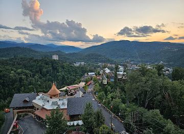 tennessee/gatlinburg/landmark/astra-lumina