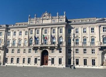 italy/trieste/landmark/palazzo-del-lloyd-triestino