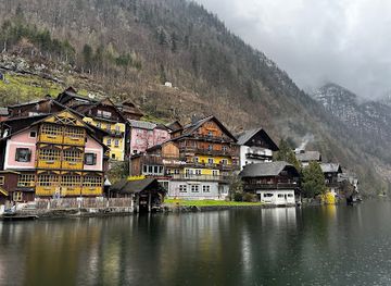 austria/hallstatt/landmark/ato-hallstatt-market-boat-station