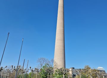 germany/dusseldorf/medienhafen/landmark/rhine-tower