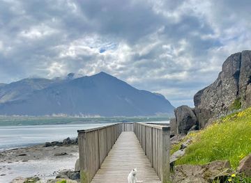 iceland/borgarnes/landmark/south-rock-bridge